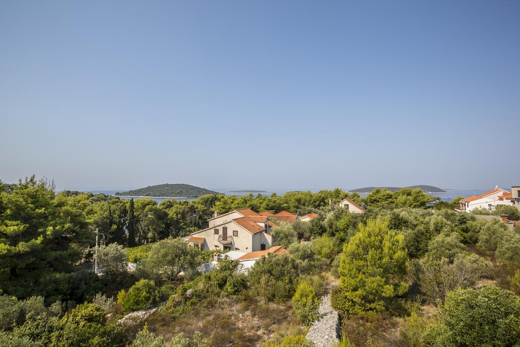 Apartmani Mariela Maslinica Bagian luar foto