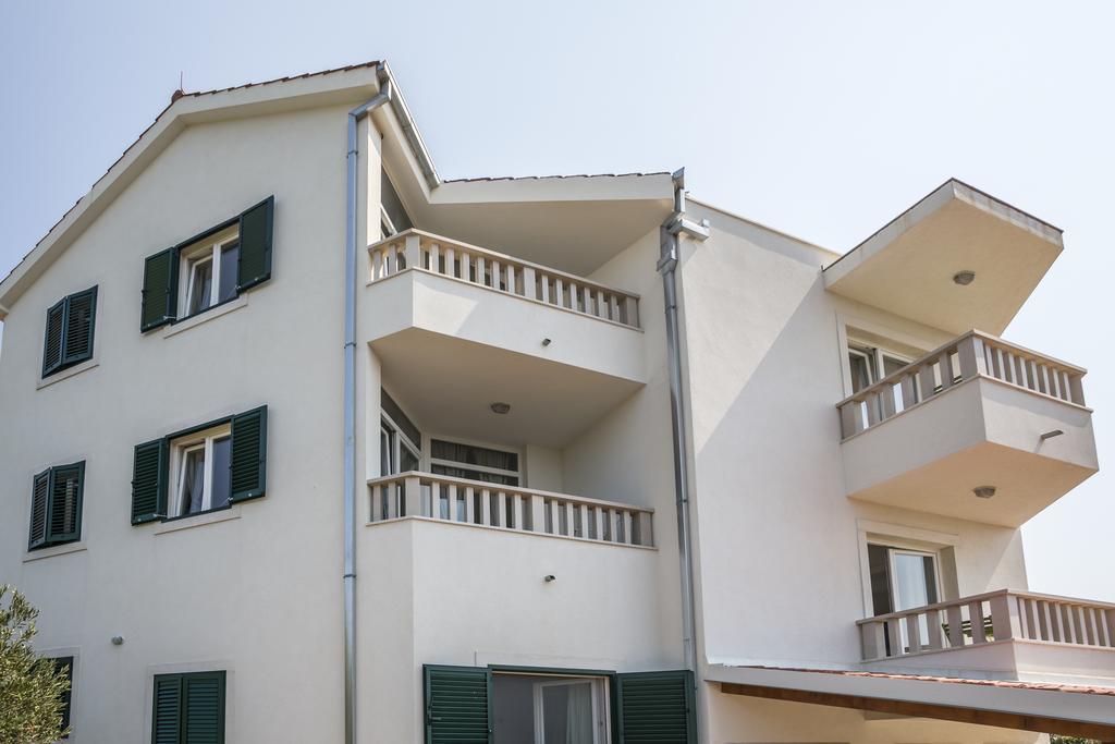 Apartmani Mariela Maslinica Bagian luar foto